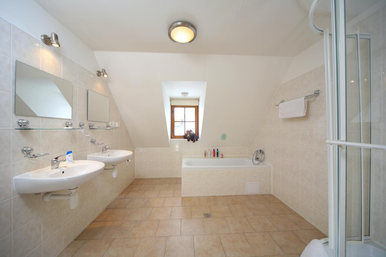 Villa 6 Врхлаби Экстерьер фото